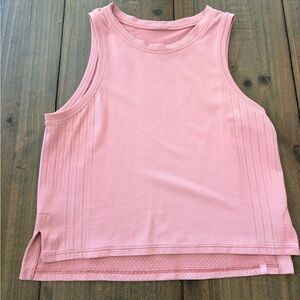 Lululemon halter crop - size 4